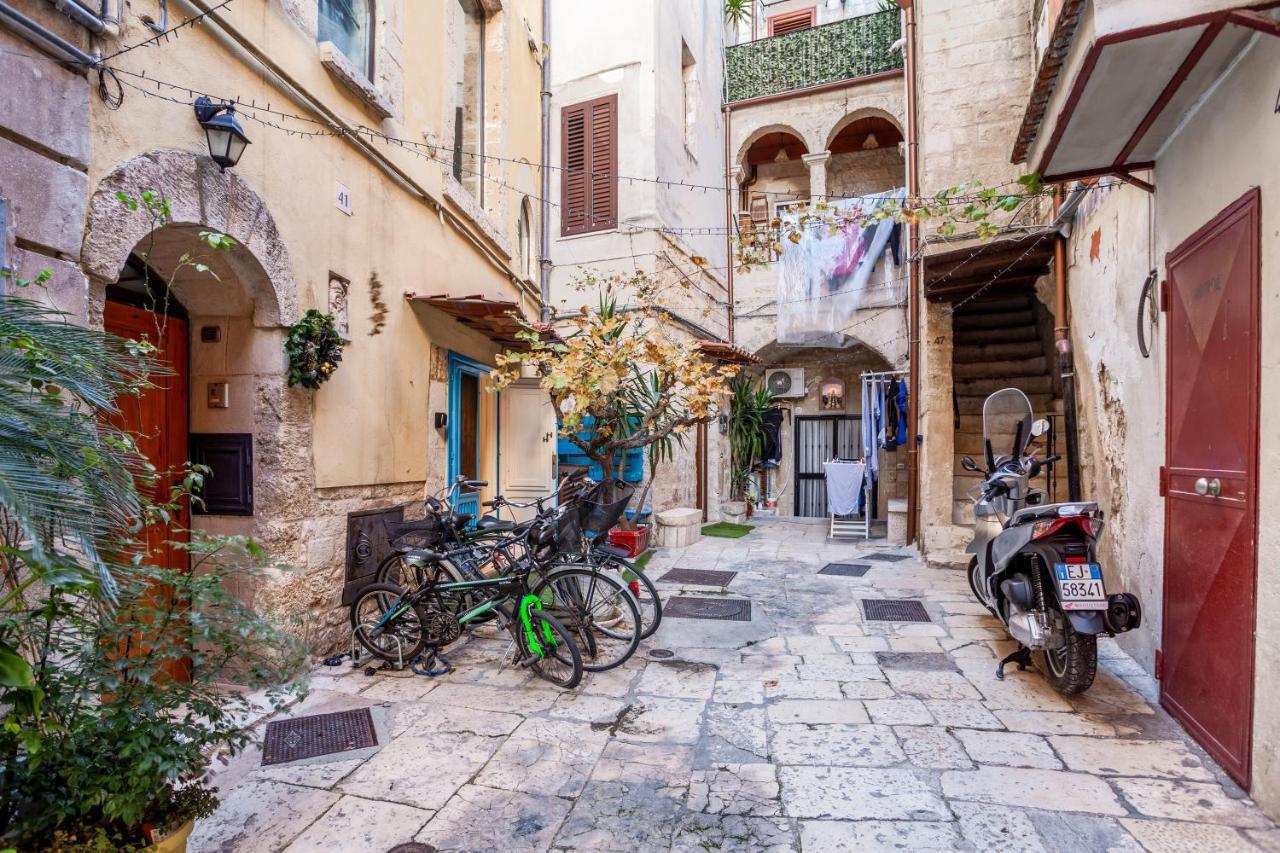La Pergola Apt In The Heart Of バーリ エクステリア 写真